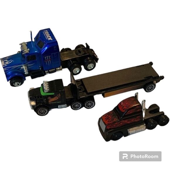 18 wheeler trucks (3) - Picture 1 of 2